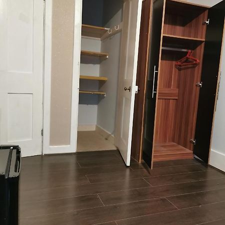 Neat Double Room 런던 외부 사진