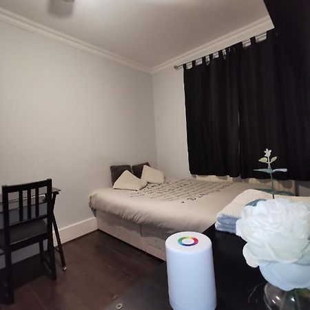 Neat Double Room 런던 외부 사진